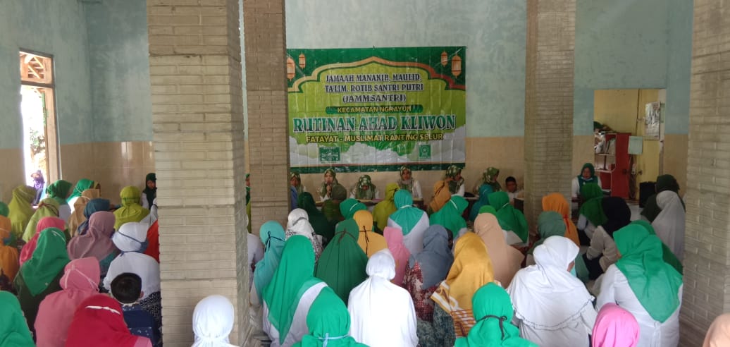 Kegiatan Jammsantri yang digelar Muslimat NU dan Fatayat NU Selur Ngrayun (15-11)