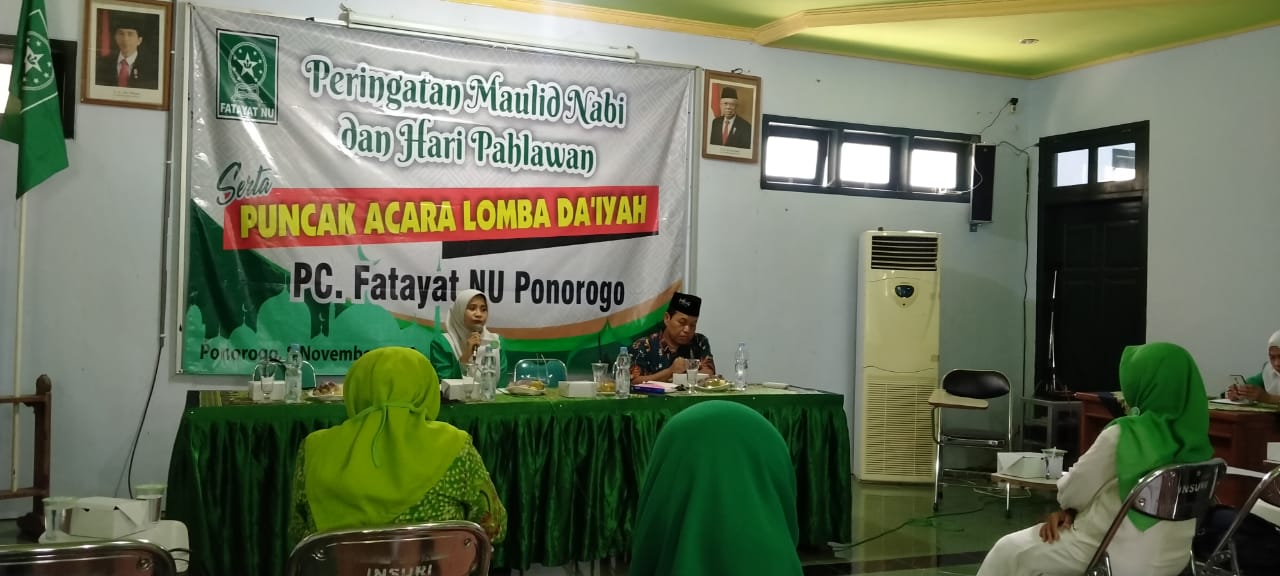 Pengumuman pemenang lomba Da'iyah online bersamaan peringatan Maulid Nabi Muhammad SAW dan hari Pahlawan yang digelar PC Fatayat NU (811)