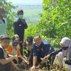 Bersama LPBI NU Ponorogo Gerakkan 31 Titik Penanaman Pohon