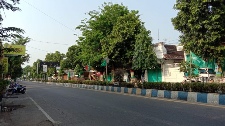 Kibaran bendera NU di sepanjang Jl.Diponegoro