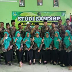 Studi Banding MTs-MA Ma'arif Al Mukarrom ke MTsN 2 Ponorogo
